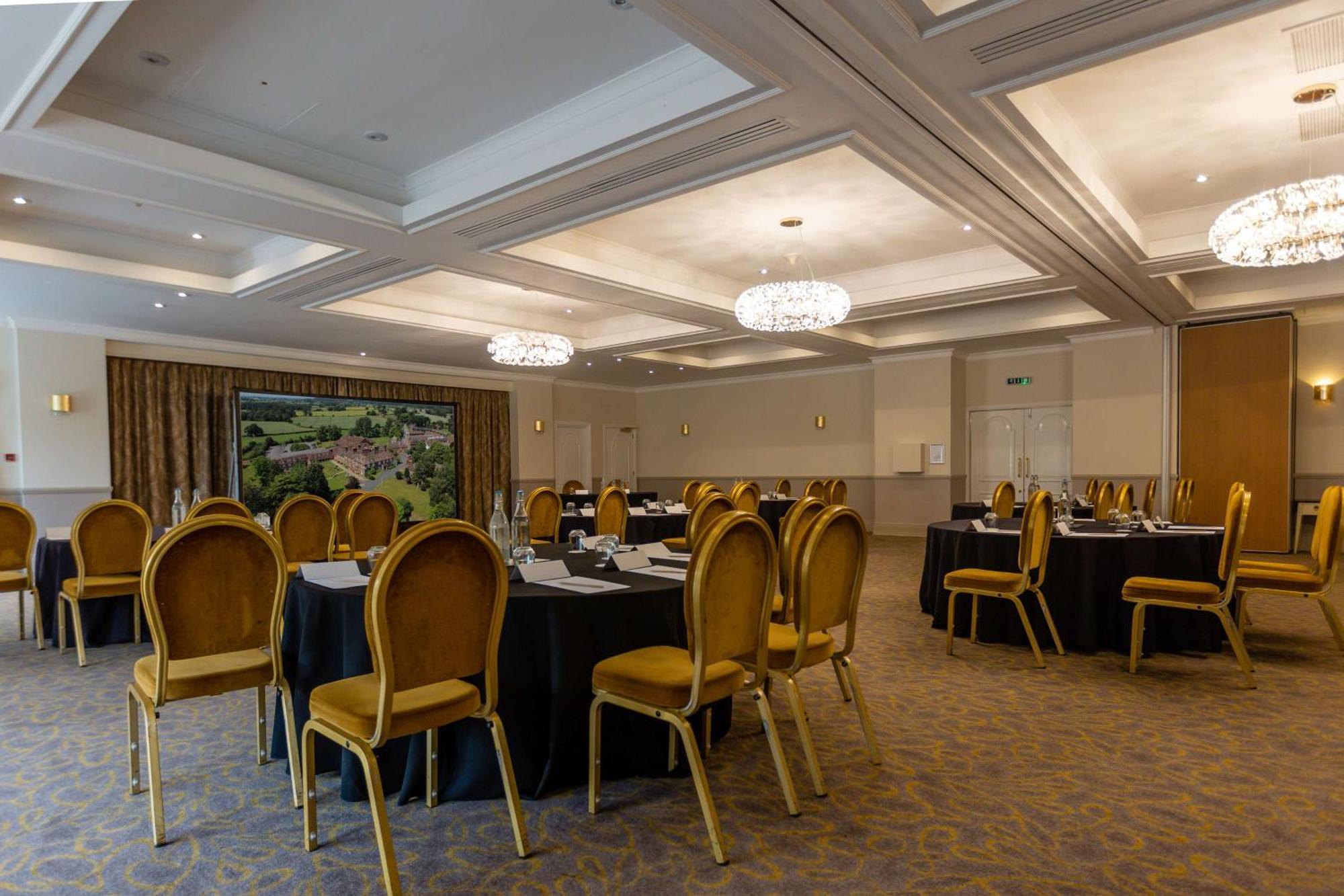Albrighton Hall Hotel And Spa, A Member Of Radisson Individuals Shrewsbury Exterior foto